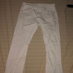 All white levi jeans